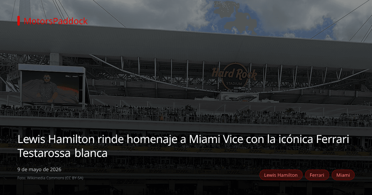 Lewis Hamilton rinde homenaje a Miami Vice con la icónica Ferrari Testarossa blanca